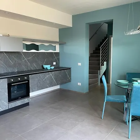 Polinesia 11 * Lido delle Nazioni